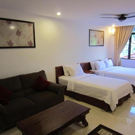 Ag Hotel Penang Гелугор Экстерьер фото