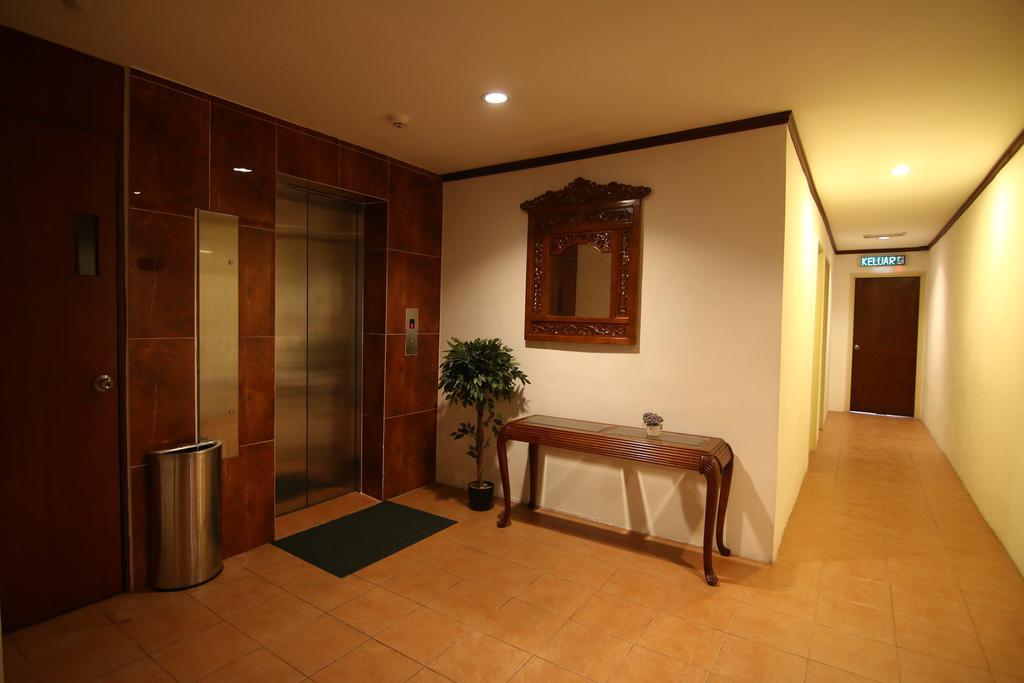 Ag Hotel Penang Гелугор Экстерьер фото