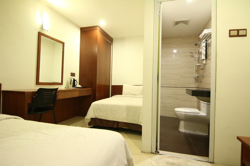 Ag Hotel Penang Гелугор Экстерьер фото