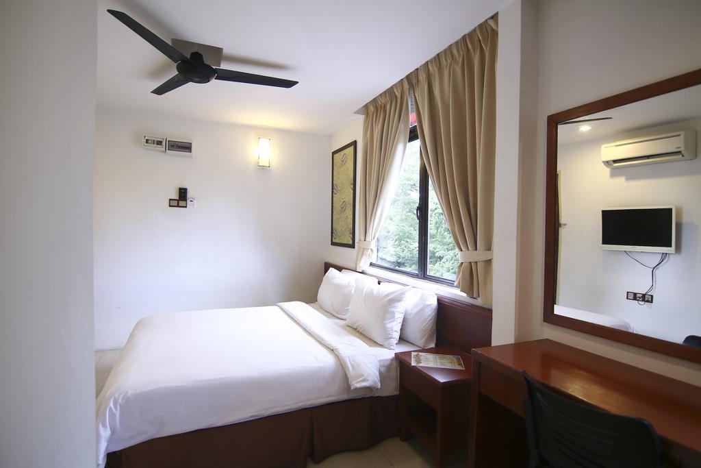 Ag Hotel Penang Гелугор Экстерьер фото