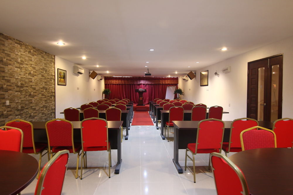 Ag Hotel Penang Гелугор Экстерьер фото