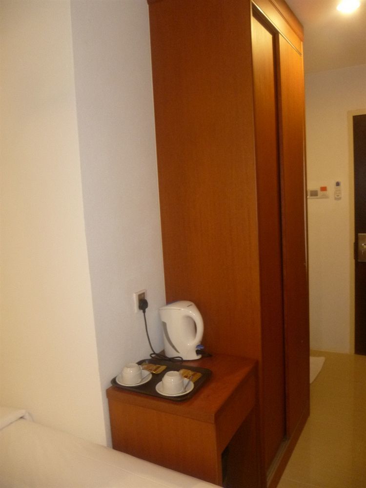 Ag Hotel Penang Гелугор Экстерьер фото